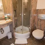 Garni Am Markt - Businesshotel - Fruehstuecksbuffet - Fahrradabstellplatz - Hunde Willkommen Hotel Neustadt bei Coburg