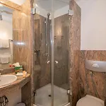 Hotel Garni Am Markt - Businesshotel - Fruehstuecksbuffet - Fahrradabstellplatz - Hunde Willkommen Neustadt bei Coburg