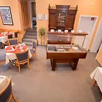 Hotel Garni Am Markt - Businesshotel - Fruehstuecksbuffet - Fahrradabstellplatz - Hunde Willkommen 3*