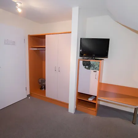 Garni Am Markt - Businesshotel - Fruehstuecksbuffet - Fahrradabstellplatz - Hunde Willkommen Neustadt bei Coburg
