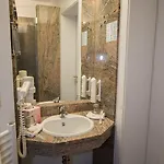 Hotel Garni Am Markt - Businesshotel - Fruehstuecksbuffet - Fahrradabstellplatz - Hunde Willkommen Neustadt bei Coburg