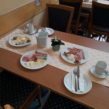 Garni Am Markt - Businesshotel - Fruehstuecksbuffet - Fahrradabstellplatz - Hunde Willkommen 酒店 3*