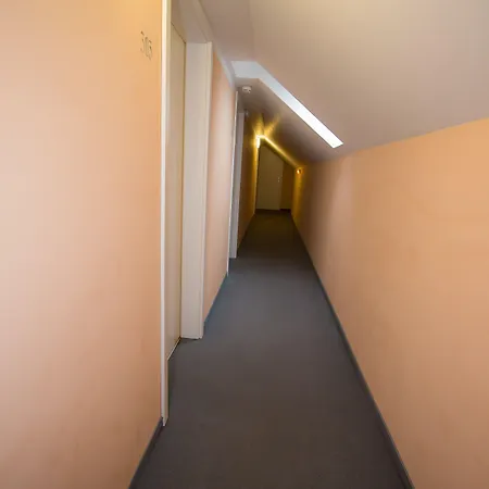Garni Am Markt - Businesshotel - Fruehstuecksbuffet - Fahrradabstellplatz - Hunde Willkommen Ξενοδοχείο 3*