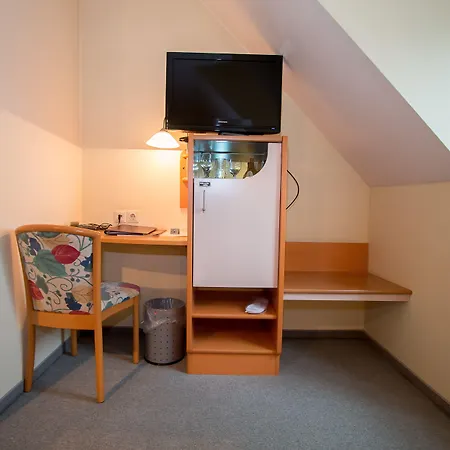 Garni Am Markt - Businesshotel - Fruehstuecksbuffet - Fahrradabstellplatz - Hunde Willkommen 호텔 3*