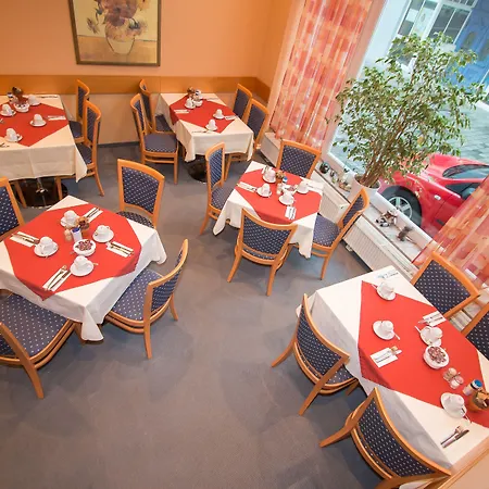 Garni Am Markt - Businesshotel - Frühstücksbuffet - Fahrradabstellplatz - Hunde Willkommen 3*