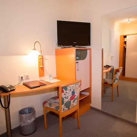 Garni Am Markt - Businesshotel - Fruehstuecksbuffet - Fahrradabstellplatz - Hunde Willkommen 3*