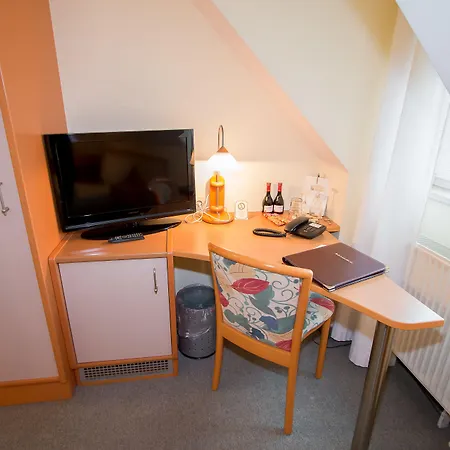 Garni Am Markt - Businesshotel - Fruehstuecksbuffet - Fahrradabstellplatz - Hunde Willkommen 호텔 3*