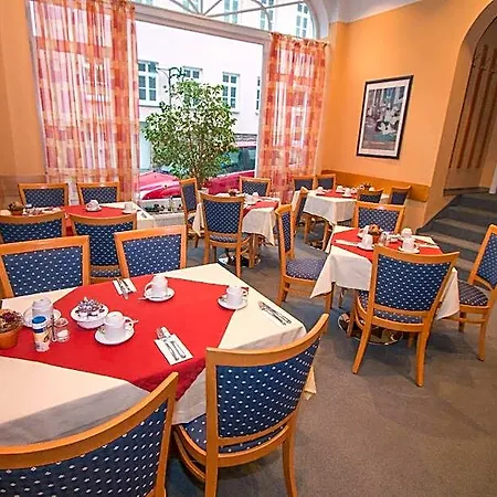 Ξενοδοχείο Garni Am Markt - Businesshotel - Fruehstuecksbuffet - Fahrradabstellplatz - Hunde Willkommen