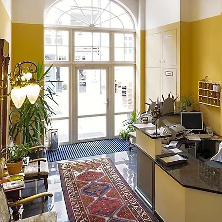 Ξενοδοχείο Garni Am Markt - Businesshotel - Fruehstuecksbuffet - Fahrradabstellplatz - Hunde Willkommen