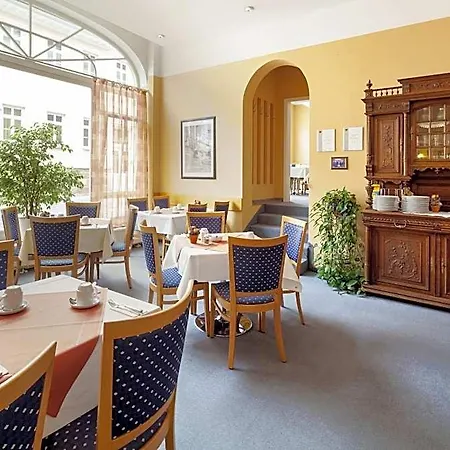 Garni Am Markt - Businesshotel - Fruehstuecksbuffet - Fahrradabstellplatz - Hunde Willkommen Ξενοδοχείο