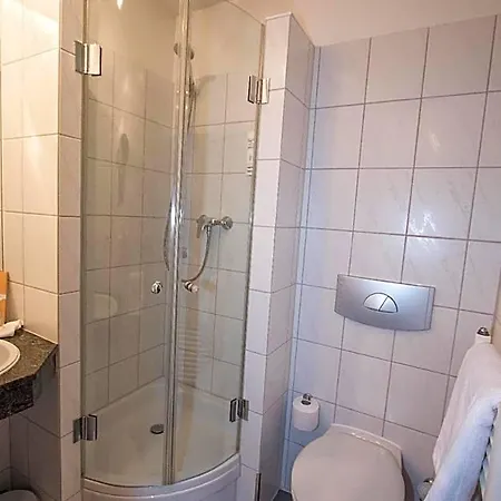 Ξενοδοχείο Garni Am Markt - Businesshotel - Fruehstuecksbuffet - Fahrradabstellplatz - Hunde Willkommen 3*