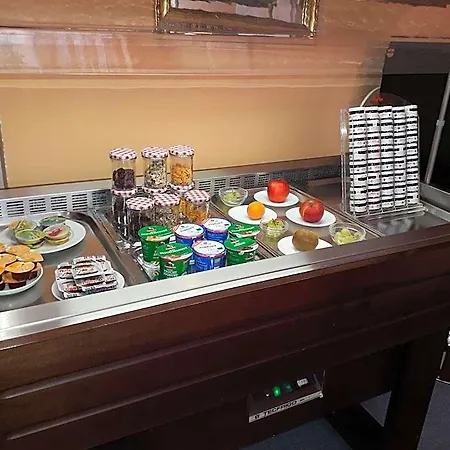 Ξενοδοχείο Garni Am Markt - Businesshotel - Fruehstuecksbuffet - Fahrradabstellplatz - Hunde Willkommen 3*