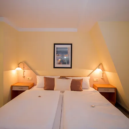 Garni Am Markt - Businesshotel - Frühstücksbuffet - Fahrradabstellplatz - Hunde Willkommen Hotel Neustadt - Coburg