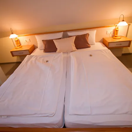 Garni Am Markt - Businesshotel - Fruehstuecksbuffet - Fahrradabstellplatz - Hunde Willkommen