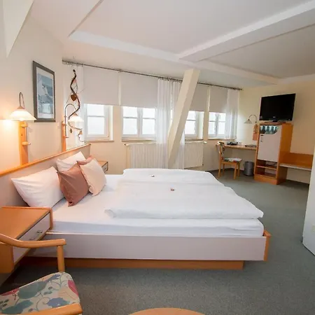 Garni Am Markt - Businesshotel - Fruehstuecksbuffet - Fahrradabstellplatz - Hunde Willkommen 酒店