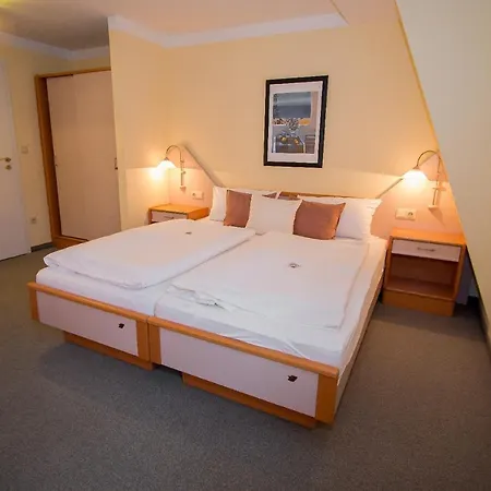 Garni Am Markt - Businesshotel - Fruehstuecksbuffet - Fahrradabstellplatz - Hunde Willkommen 酒店 科堡新城