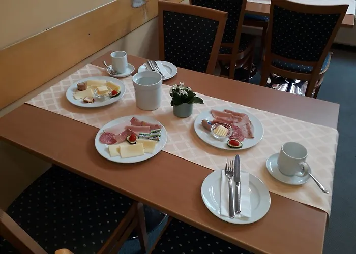 Garni Am Markt - Businesshotel - Fruehstuecksbuffet - Fahrradabstellplatz - Hunde Willkommen Hotel 3*