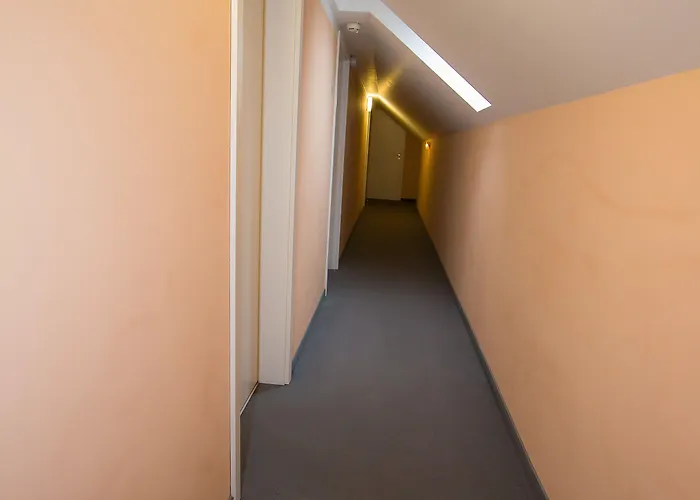 Garni Am Markt - Businesshotel - Fruehstuecksbuffet - Fahrradabstellplatz - Hunde Willkommen Hotel 3*