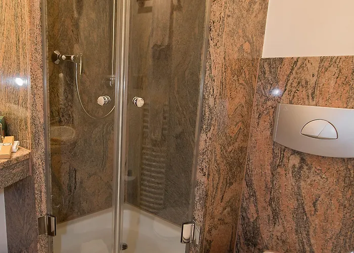 Garni Am Markt - Businesshotel - Fruehstuecksbuffet - Fahrradabstellplatz - Hunde Willkommen 3*