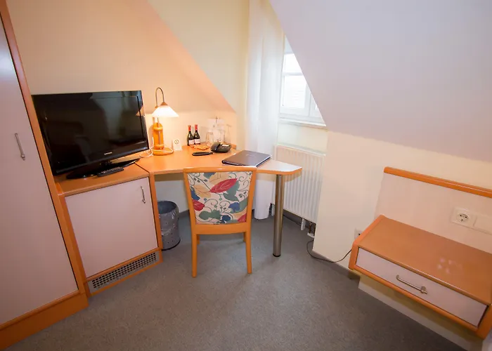 Garni Am Markt - Businesshotel - Fruehstuecksbuffet - Fahrradabstellplatz - Hunde Willkommen 3* Neustadt bei Coburg